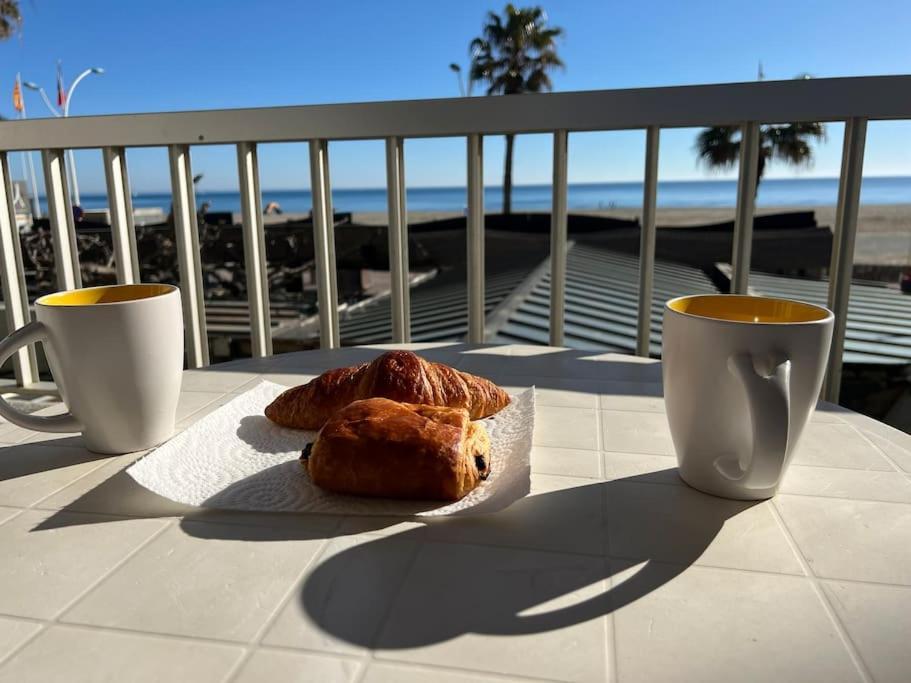 Le Carrousel - Apt Vue Mer - Plage A 10 M - Clim - Wifi Canet-en-Roussillon Exterior photo